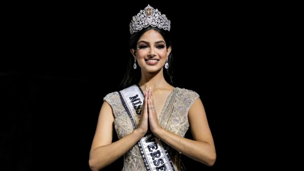 O transsexuală thailandeză cumpără concursul Miss Univers pentru 20 de milioane de dolari